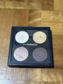 MAC アイシャドウパレット Devilishly Darkのサムネイル