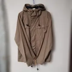 ベージュ マウンテンパーカー Mサイズ