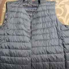 グレー ダウンベスト
