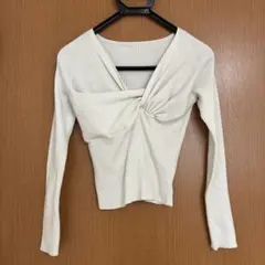 GRLアイボリー ツイストデザイン 長袖トップス