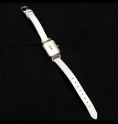 Aroma Flat 腕時計　白　ホワイト　アロマフラット