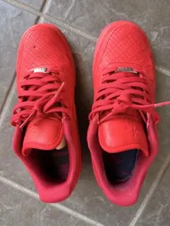 NIKE スニーカー　赤