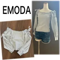 EMODA♡カーブラインストラップトップスのサムネイル
