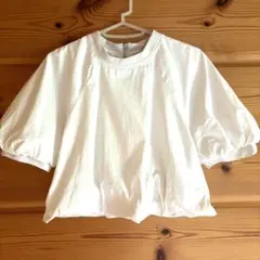 ZARA 白　半袖　パフスリーブ　トップス　ふんわり　XS ハイウェスト