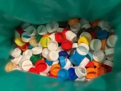 ペットボトルキャップ 約200個 まとめ売り 工作素材 ハンドメイド