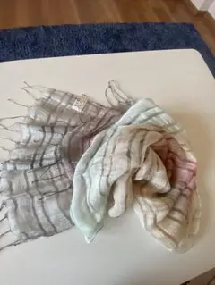 ストライプ柄の多色ストール