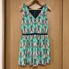 【美品】ROSE BUD 幾何学柄ノースリーブミニキュロットワンピース