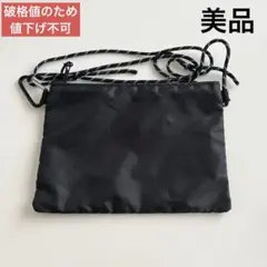 トラス リップミニサコッシュ ブラック　ショルダーバッグ シンプル ナイロン