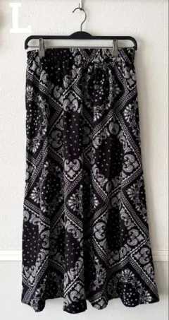 ペイズリー柄　ロングスカート
