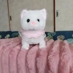 猫ロボット泣いたり歩いたりしますしっぽも振ります
