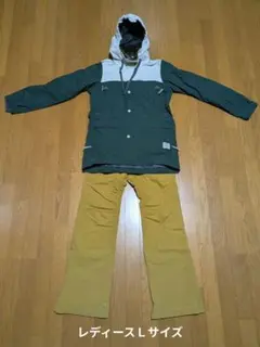 【美品】ESTIVO スノーボードウェア上下セット レディースＬサイズ