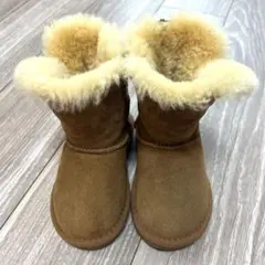 UGG ムートンブーツ　17.8cmのサムネイル