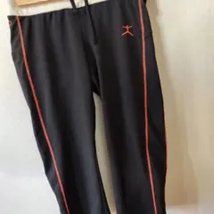 Item thumbnail for item 98d6b1a1-ab3b-4df9-8a65-8a62e6e8ec37