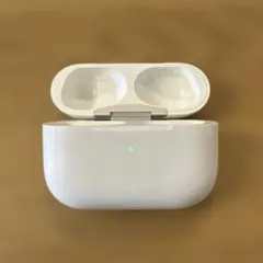 【純正品】AirPods pro 第二世代 lightningケース