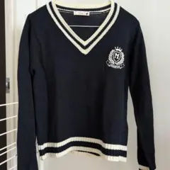 earth music&ecology ネイビー Vネックセーター