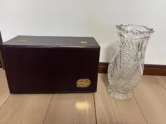 ボヘミアングラス 花瓶 クリスタルガラス製 カットデザイン 専用箱付き
