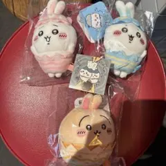 ちいかわ　そろそろイースターなマスコット　ハチワレ　うさぎ　ノベルティシール付
