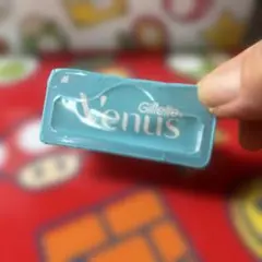 トリッカル ギデオン 愛用品マグネット - メルカリ