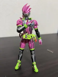 【ジャンク】フィギュアライズスタンダード　仮面ライダーエグゼイドのサムネイル