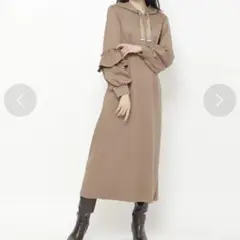 AND COUTURE アシメフリルスリーブフーディワンピース