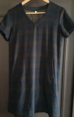 無印良品 チェック柄 Vネック ワンピース