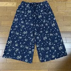 キュロットスカート（花柄紺色4Lサイズ）