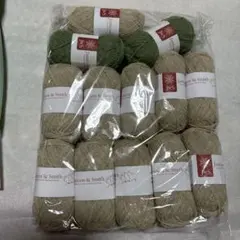 ムーリット　ツリー＆フラワー編み込みヨークのセーター