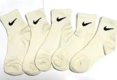 少数限　ナイキNIKE ポイント　ゴロ　シンプル　スポーツ　スニーカー　ソックス