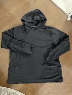 黒 フード付き 薄手パーカー