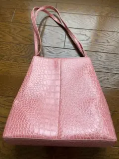 新品未使用　ピンク クロコダイル型押し ショルダーバッグ