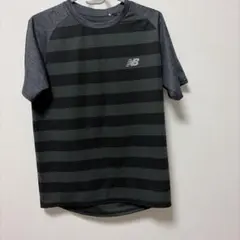 New Balance ボーダー柄 Tシャツ