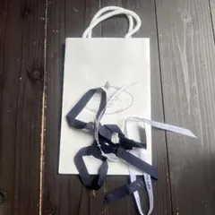 PRADA ギフト袋 ホワイト 小型
