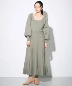 グレースコンチネンタル　スクエアネックロングニットワンピース　カーキ
