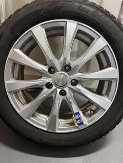 ヨコハマ　195/60R17 タイヤ４本　ホイールセット　新型プリウス　冬のサムネイル