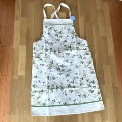 ウェッジウッド　ドレスエプロン 未使用 WEDGWOOD ウェッジウッド エプロン ドレスエプロン ワイルド