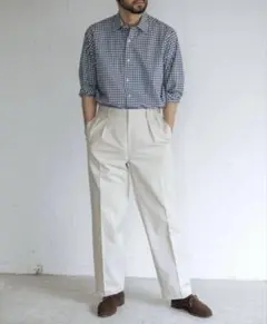 l'echoppe レショップ LE basic two tuck chinoのサムネイル
