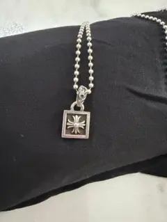 Chrome Hearts フレームドCHプラス チャーム ネックレスのサムネイル