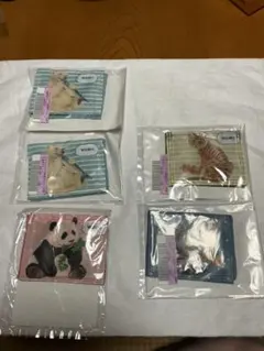 YOU+MORE! つまみぐいする動物たちの冷蔵庫収納ポケット 5種　未使用のサムネイル