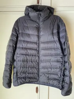 ユニクロ ウルトラライトダウン シームレスパーカ ネイビー XL