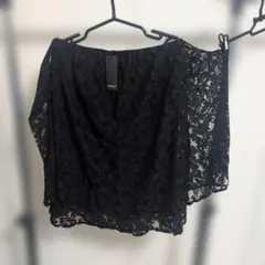 【未使用】フォーエバー21 トップス　肩出し　袖あり
