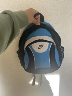Nike 青黒 リュック メッシュポケット付き