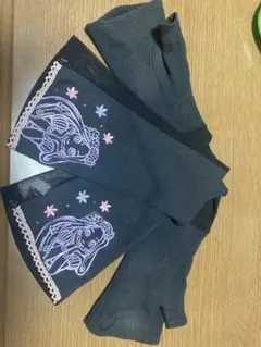 不思議の国のアリス 刺繍入り 指なし アームカバー ブラック　ディズニーランドのサムネイル