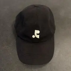 Rest & Recreation ロゴ キャップ ブラック 韓国日焼けあり