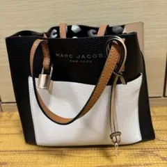 MARC JACOBS バッグ 黒/白/ベージュ