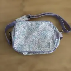 通園バッグ　花柄ショルダーバッグのサムネイル