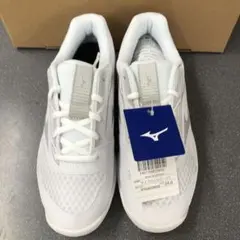 MIZUNO サイクロンスピード　色ホワイト　バレーボールシューズ24cmのサムネイル