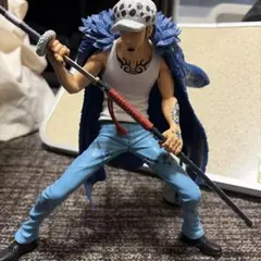 Grandista トラファルガー・ロー フィギュア