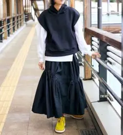 Item thumbnail for item e75b4fda-0c94-4f44-8408-75795e495637