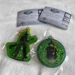 ウィキッド　WICKED グリッタースイングキーチェーン エルファバ2種セット