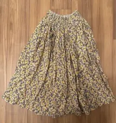★最終値下げ★花柄フレアスカート　イエロー　ウエストゴム　膝下丈　リバティ柄